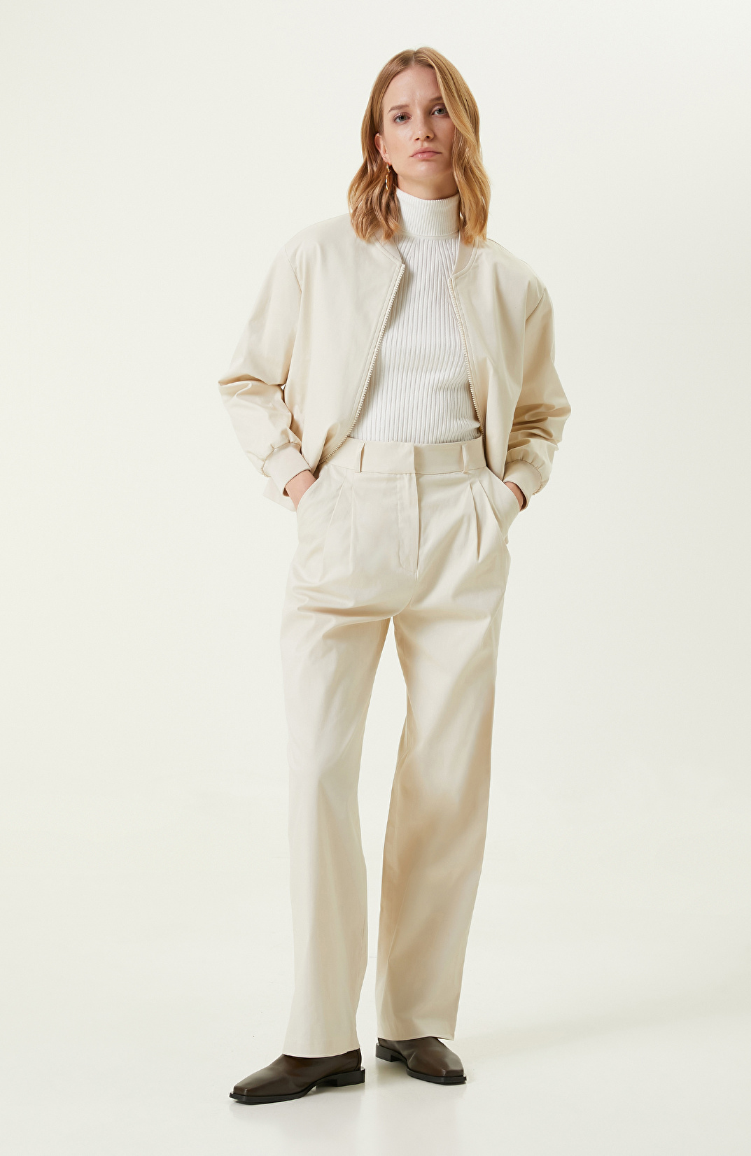 Taş Rengi Pilili Pantolon