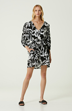 Siyah Beyaz Karışık Desenli Pareo