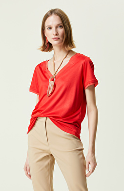 Nar Çiçeği Kısa Kollu V Yaka T-Shirt