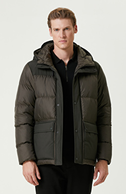 Haki Kapitoneli Mont Haki Kapitoneli Mont