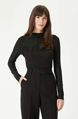 Siyah Dik Yaka Örme Bluz