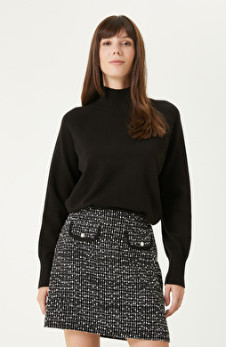 Siyah Düğme Detaylı Balıkçı Yaka Basıc Triko Kazak