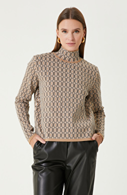 Kırık Beyaz Bej Desenli Triko Kazak