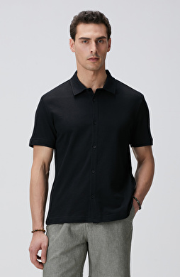 Siyah Jakarlı Gömlek