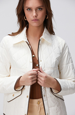 Kırık Beyaz Kapitoneli Mont