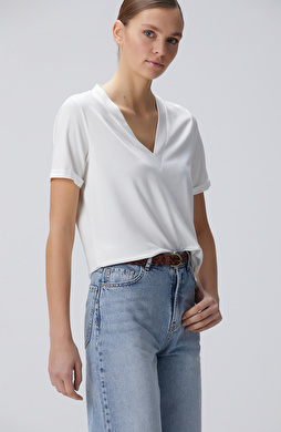 Kırık Beyaz Tshırt