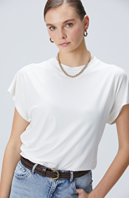 Kırık Beyaz T-shirt Kırık Beyaz T-shirt