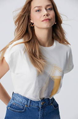 Kırık Beyaz Tül Garnili T-shirt