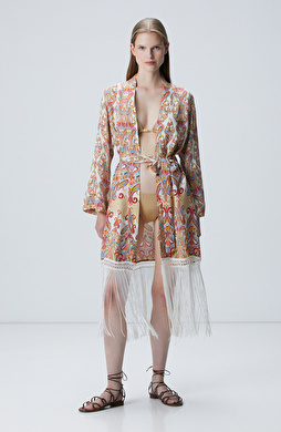 Bej Püsküllü Desenli Kaftan