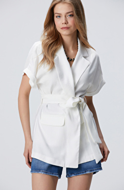 Beyaz Beli Kuşaklı Ceket Beyaz Beli Kuşaklı Ceket