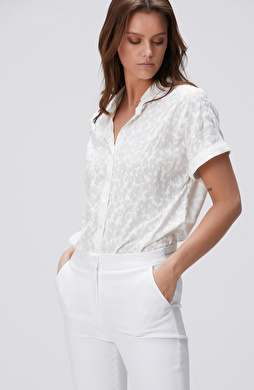 Kırık Beyaz Desenli Gömlek Kırık Beyaz Desenli Gömlek