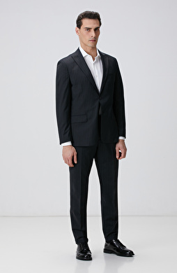 Siyah Çizgi Desenli Yün Karışımlı Takım Elbise Siyah Çizgi Desenli Yün Karışımlı Takım Elbise