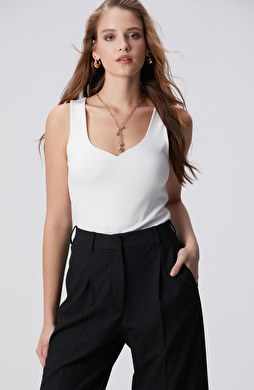 Kırık Beyaz Örme Atlet