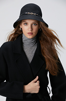 Siyah Kadın Yün Şapka