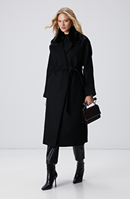 Siyah Kaşmir ve Yün Karışımlı Manto Siyah Kaşmir ve Yün Karışımlı Manto