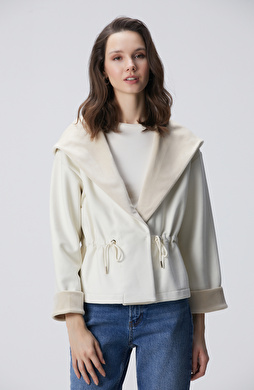 Kırık Beyaz Yumuşak Dokulu Örme Ceket