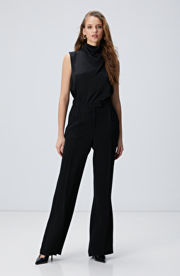 Siyah Pileli Pantolon