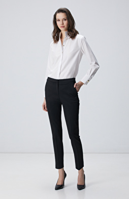 Siyah Kemeri Lastik Detaylı Pantolon