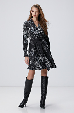 Siyah Kırık Beyaz Elbise