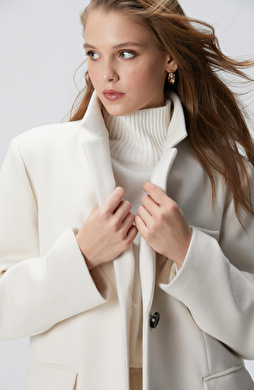 Beyaz Yün Karışımlı Kaban