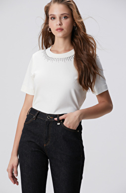 Kırık Beyaz T-shirt