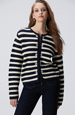 Lacivert Kırık Beyaz Triko Ceket Lacivert Kırık Beyaz Triko Ceket