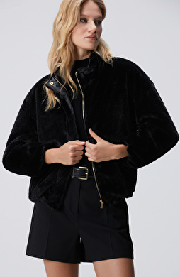 Siyah Cep Detaylı Suni Kürk Mont