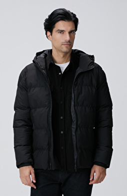 Siyah Kapüşonlu Puffer Mont