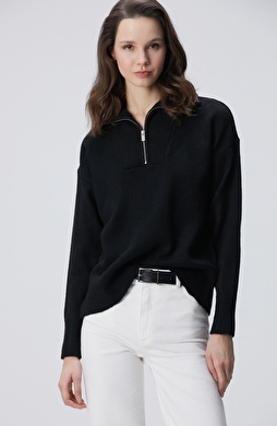 Siyah Dik Yaka Fermuarlı Uzun Kol Kazak