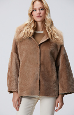 Koyu Bej Yakası Kürklü Deri Kaban