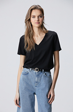 Siyah V Yaka Basic T-shirt