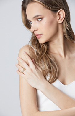 Gold Taşlı Kadın Yüzük