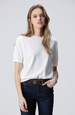 Kırıkbeyaz İnce Ribana Örgü Dik Yaka Rayon Basic Kazak