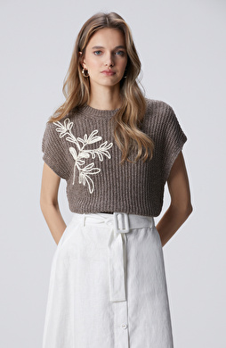 Mink Embroidery Detailed Knitwear