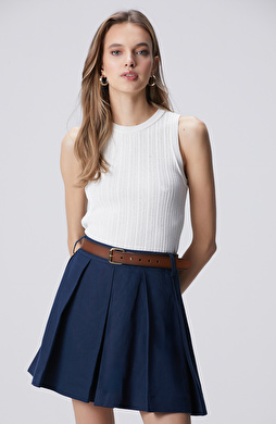 Kırık Beyaz Kolsuz Basic Triko Kazak