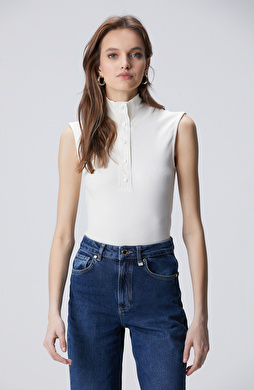 Kırık Beyaz Dokuma Garni Detaylı Modal Mix T-shirt