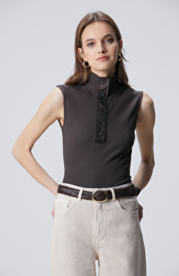 Acı Kahve Dokuma Garni Detaylı Modal Mix T-shirt