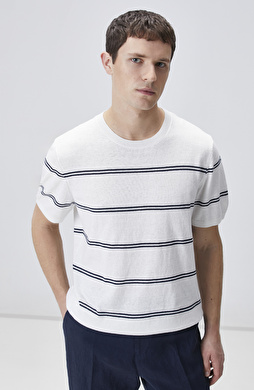Beyaz Çizgili Keten Karışımlı Triko Kazak
