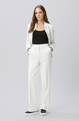 Kırık Beyaz Nervür Detaylı Eşofman