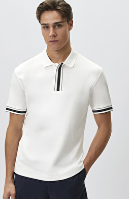 Beyaz Gizli Patlı Polo Yaka Garnili T-shirt