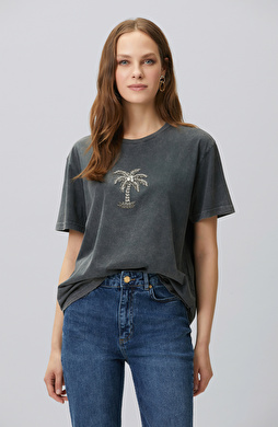 Anthracite Stone Palm Figure Piece Paint T-shirt