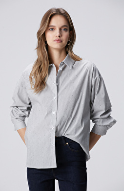 Beyaz Siyah Çizgili Taş Baskılı Gömlek