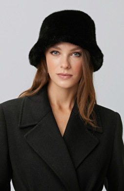 Black Fur Women's Hat