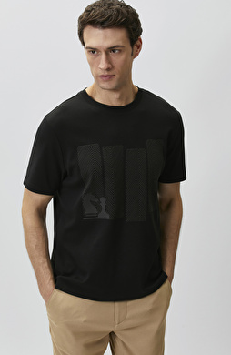 Siyah Satranç Baskılı T-shirt