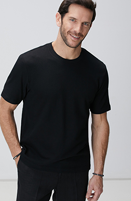 Siyah T-shirt