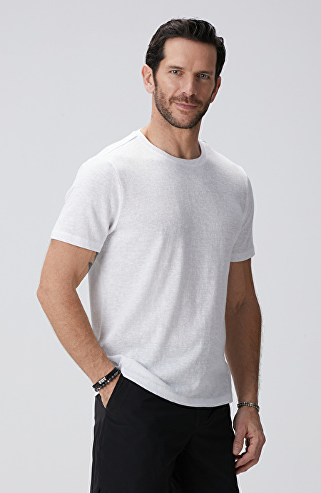 Beyaz Basic T-shirt_3
