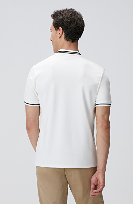Kırık Beyaz Polo Yaka Örme T-shirt_4