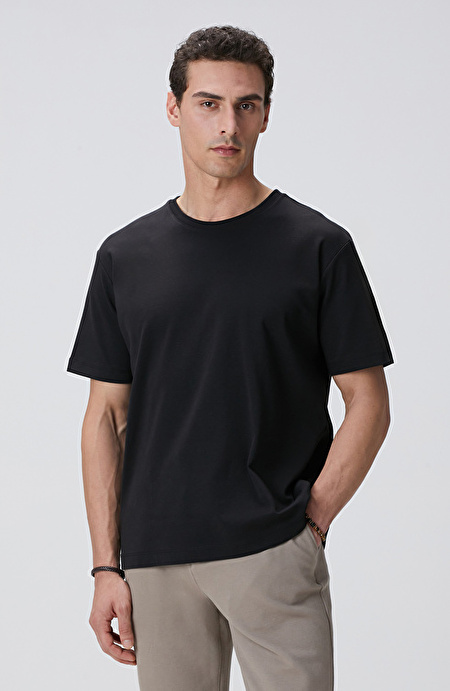 Siyah T-shirt