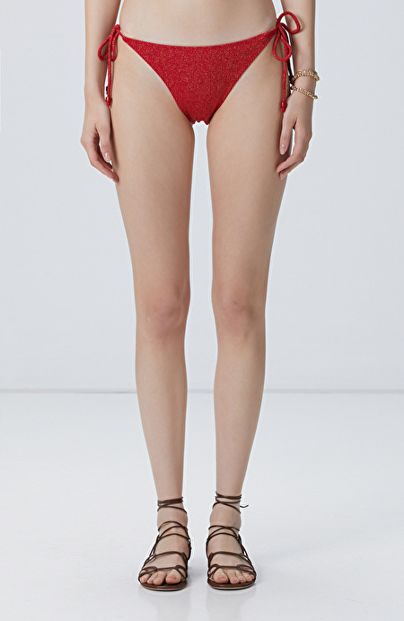 Kırmızı Bikini Altı_2
