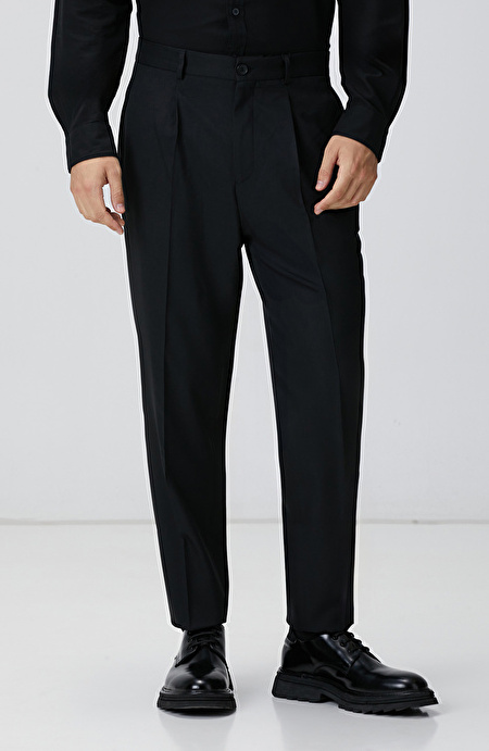 Siyah Jakarlı Comfort Fit Pantolon_1